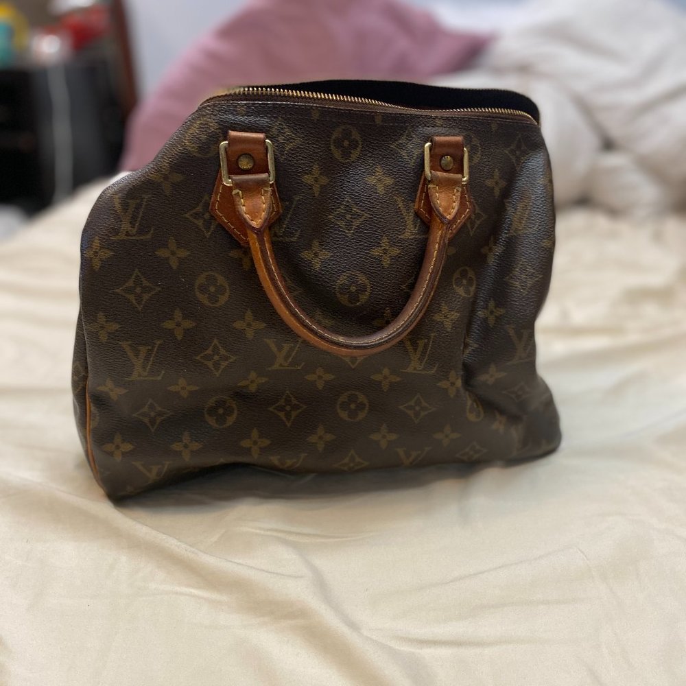 Louis Vuitton Leather Authentic Handbag